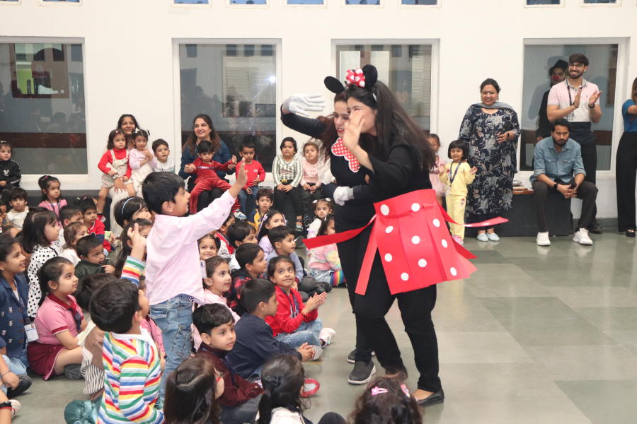 Gallery – MRIS Sector 21C Faridabad CBSE School Moments